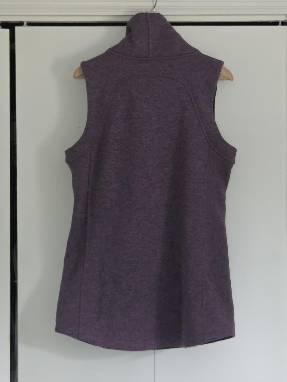 Indyeva Sleeveless Turtleneck Pullover Sweater Vest in Purple - Picture 2 of 5
